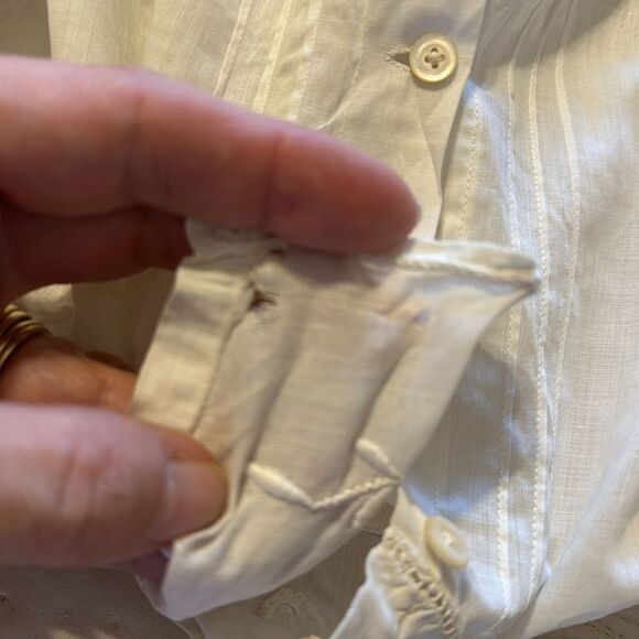 Antique handmade white cotton muslin‎ high neck long sleeve embroidered blouse - Picture 12 of 13